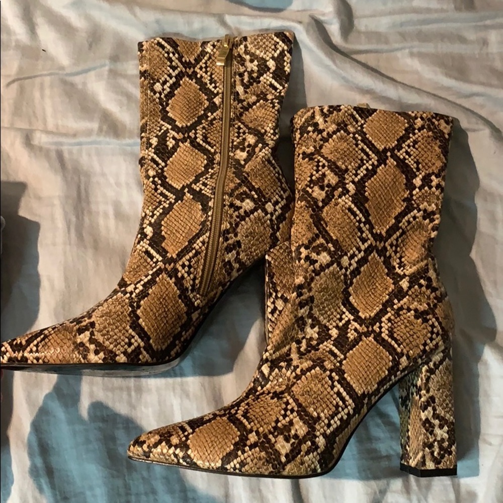 Lulu's Tan and Black Snakeskin Pointed Toe Ankle Boots